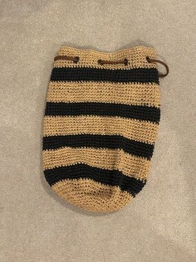 American Eagle Outfitters Black and Tan Crochet Drawstring Shoulder Bag
